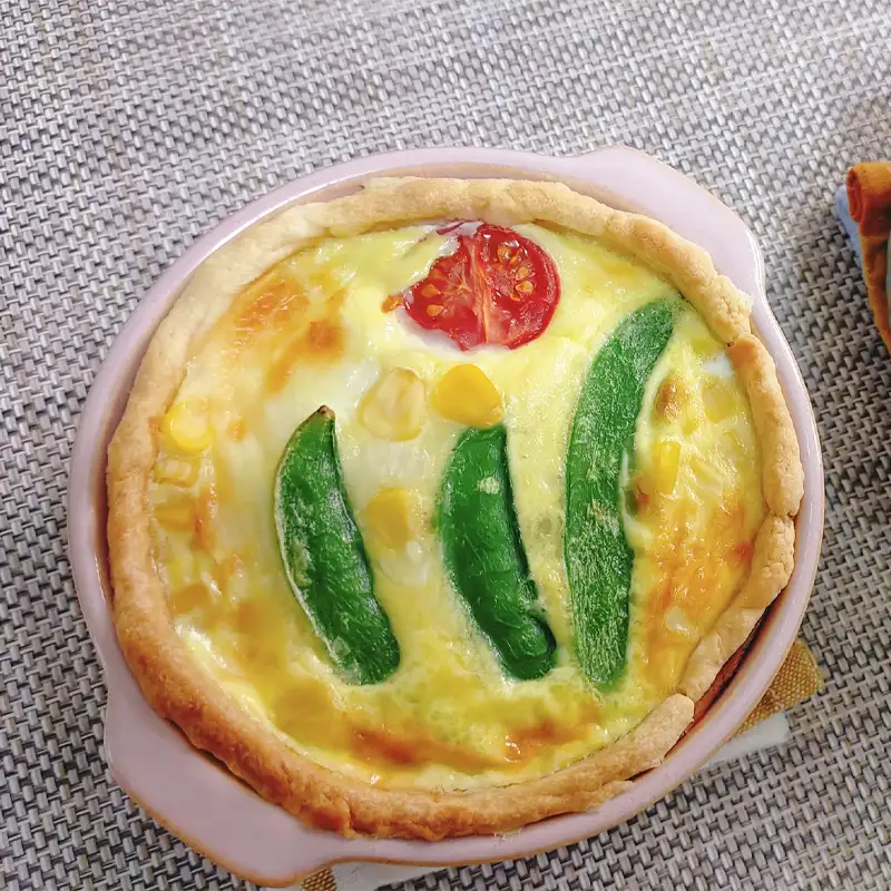 スナップエンドウでお花のミニキッシュ レシピ 作り方 夜中めし