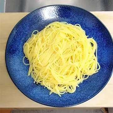 レンジで茹でたパスタ